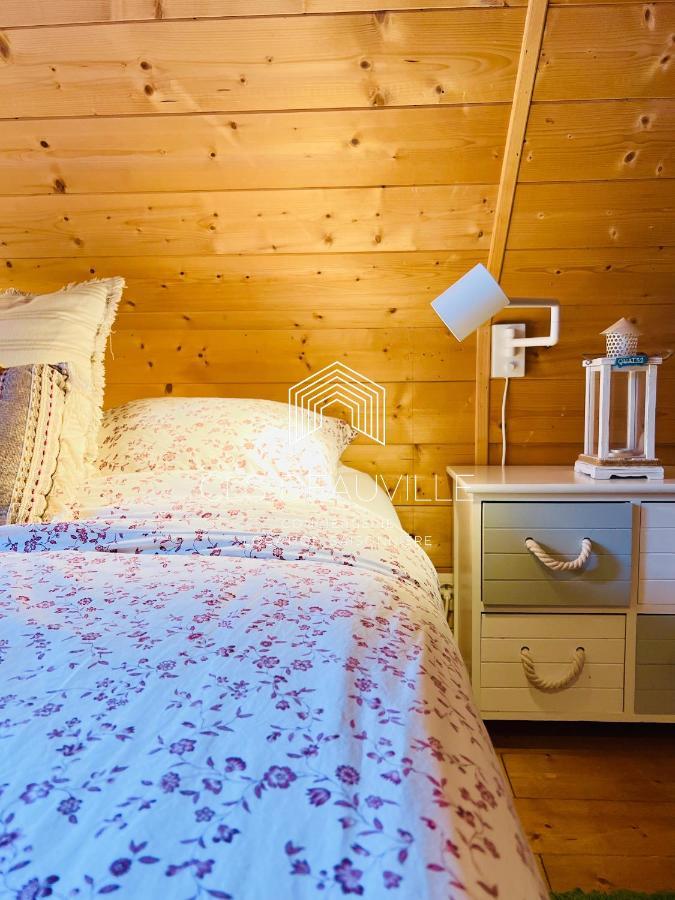 Chalet Bord De Mer Cls Deauville Cricqueboeuf Luaran gambar